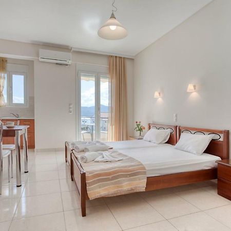 Niovi Luxury Apartments Loutra Edipsou  Extérieur photo